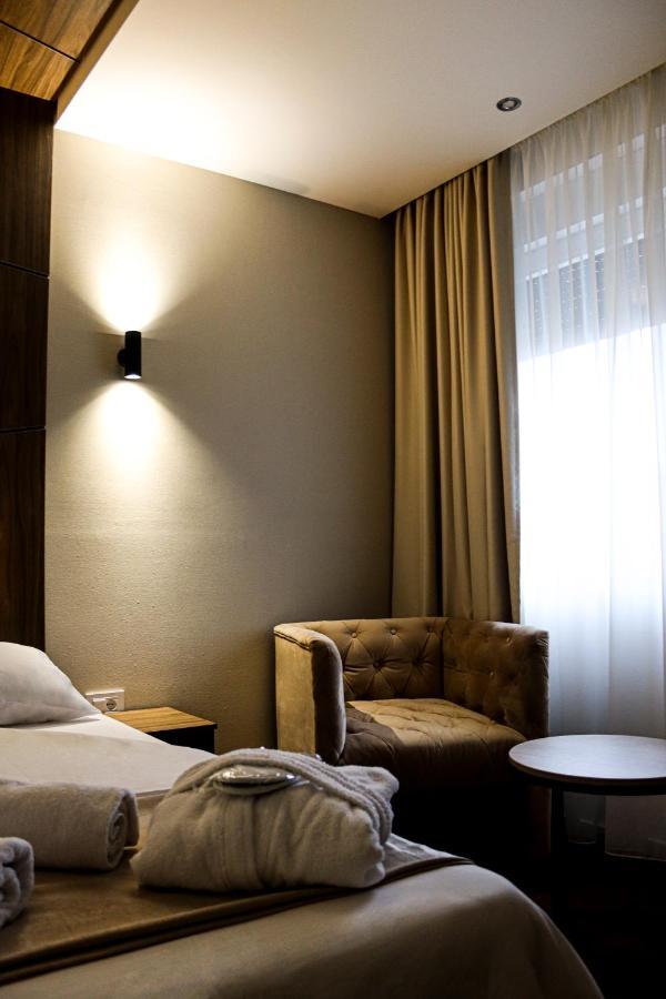 Mk Premier Hotel Novi Pazar Exterior photo